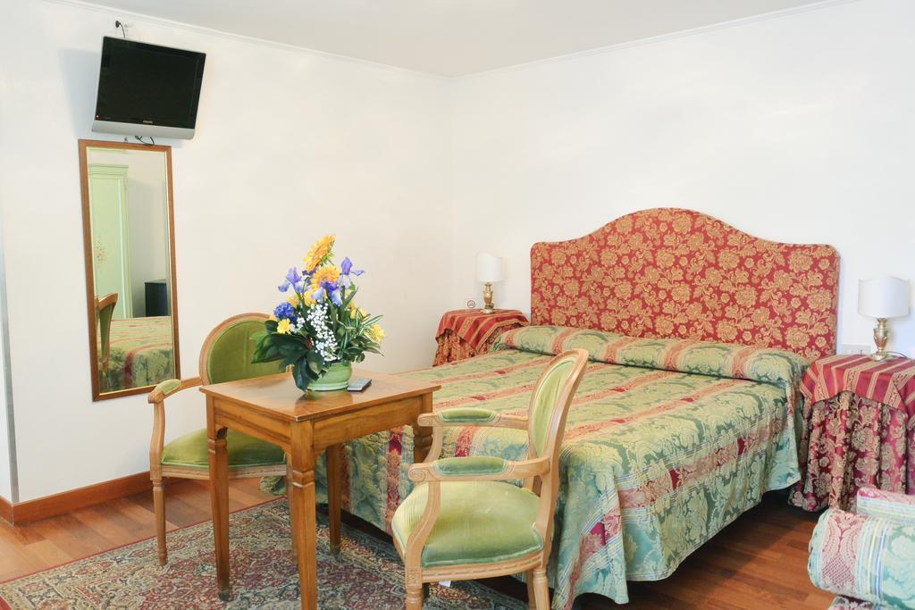Hotel San Zulian Venice Luaran gambar