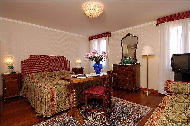 Hotel San Zulian Venice Luaran gambar